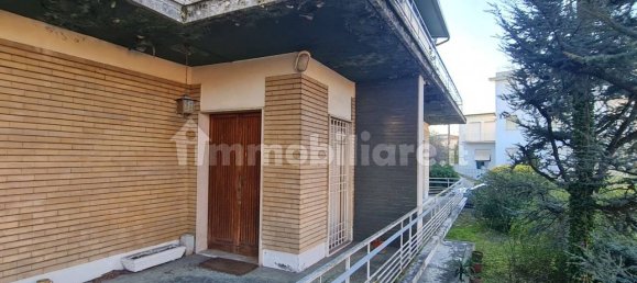 5 bedrooms Villa in Jesi, Italy No. 176315 3