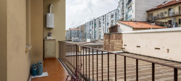 5 rooms Apartment in Turin, Italy No. 161442 6