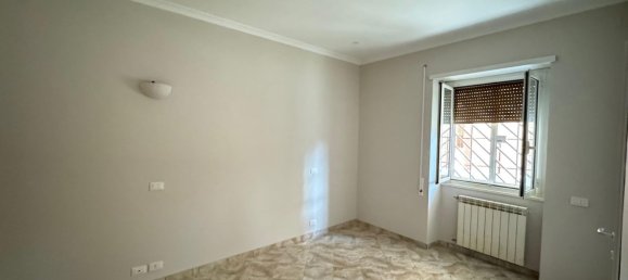 3 bedrooms Apartment in Rome, Italy No. 377568 24
