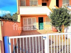 Villa de 3 dormitorios en Minturno, Italy No. 214734