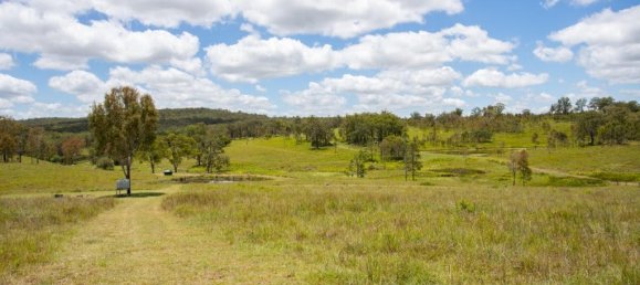  House in Coochin, Australia No. 645 10
