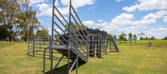  House in Coochin, Australia No. 645 9