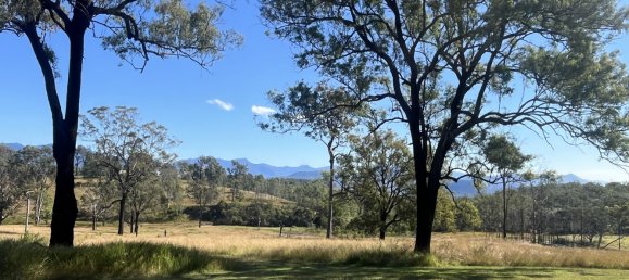  House in Coochin, Australia No. 645 12