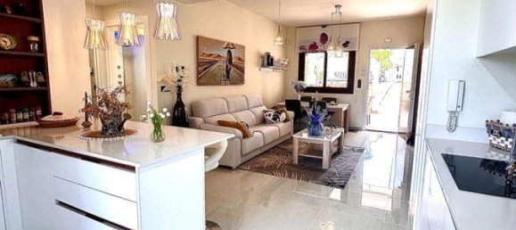 2 bedrooms Apartment in Torrevieja, Spain No. 188092 3