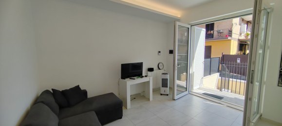 2 bedrooms Apartment in Rome, Italy No. 321189 3