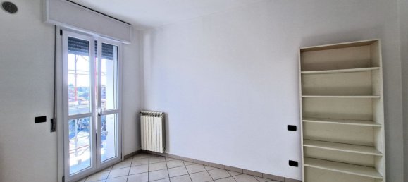 3 rooms Apartment in Limbiate, Italy No. 168050 32