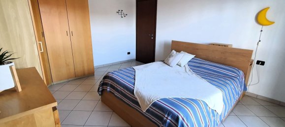 3 rooms Apartment in Limbiate, Italy No. 168050 24