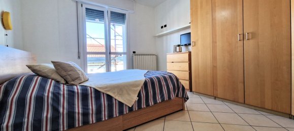 3 rooms Apartment in Limbiate, Italy No. 168050 25