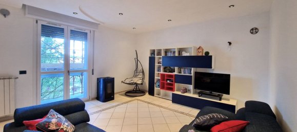 3 rooms Apartment in Limbiate, Italy No. 168050 10