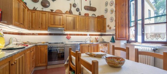 16 rooms Villa in Lucca, Italy No. 109413 13