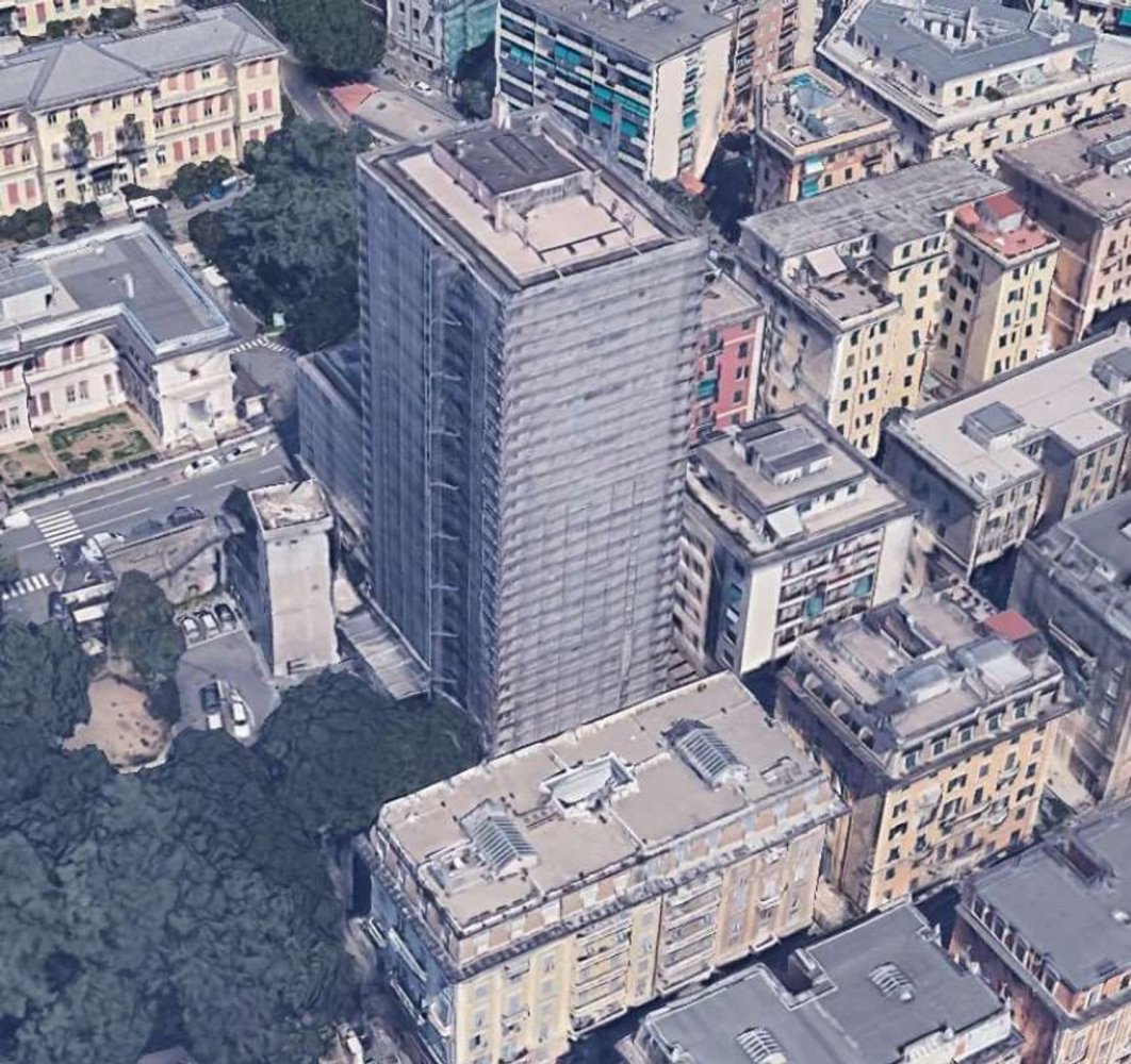 Gewerbliche Immobilie in Genoa, Italy 244m², Nr. 397460