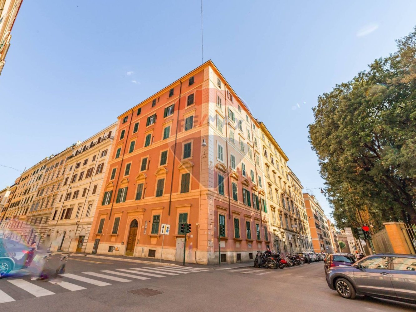Apartamento de 4 dormitorios en Rome, Italy No. 308669