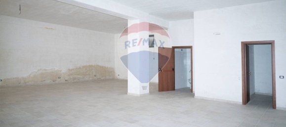 2غرفة عقار تجاري في Enna, Italy رقم 281874 16