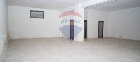 2غرفة عقار تجاري في Enna, Italy رقم 281874 14