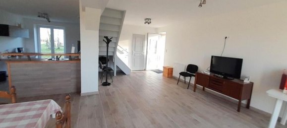 Casa de 5 dormitorios en Montierchaume, France No. 71038 37