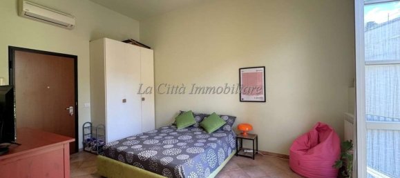 Estúdio em Novara, Italy N.º 10414 10