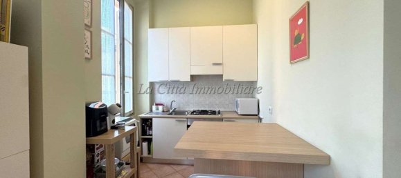 Estúdio em Novara, Italy N.º 10414 8