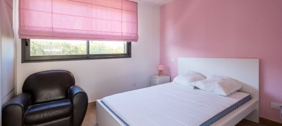 4 bedrooms Villa in Claira, France No. 202954 2