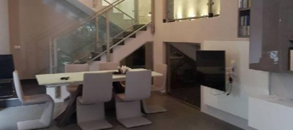 4 rooms Apartment in Parma, Italy No. 23564 9