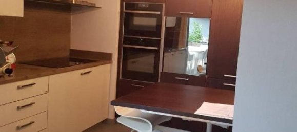 4 rooms Apartment in Parma, Italy No. 23564 10