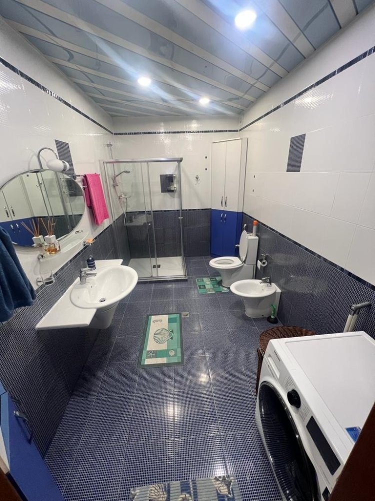 4 bedrooms Apartment in Nasimi, Azerbaijan No. 1833