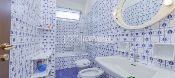 3 chambres Maison à Opera, Italy No. 378248 3