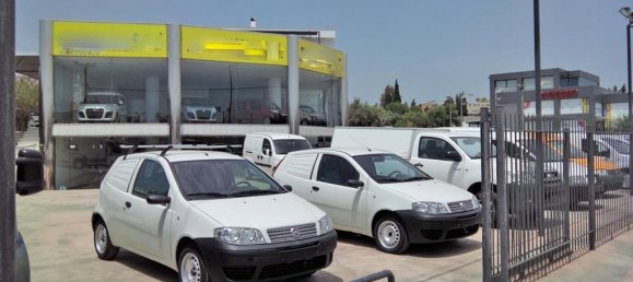 880m² Property in Vari, Greece No. 7734 2