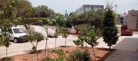 880m² Property in Vari, Greece No. 7734 5