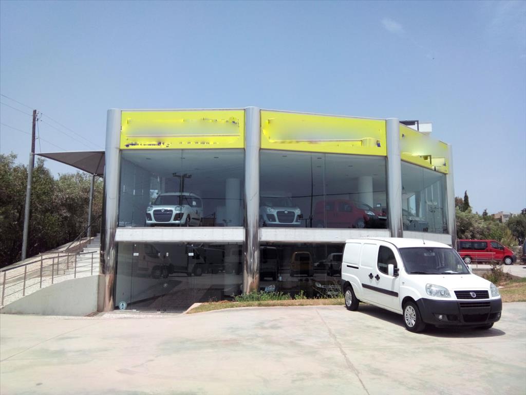 880m² Property in Vari, Greece No. 7734