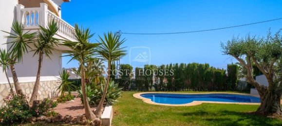 Дом с 4 спальнями в Аликанте, Испания № 32721 36