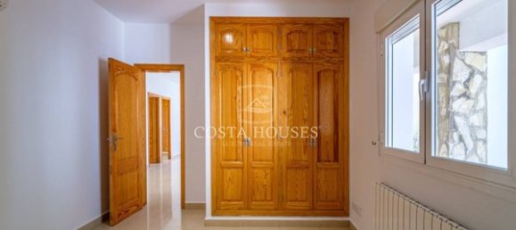 Дом с 4 спальнями в Аликанте, Испания № 32721 28