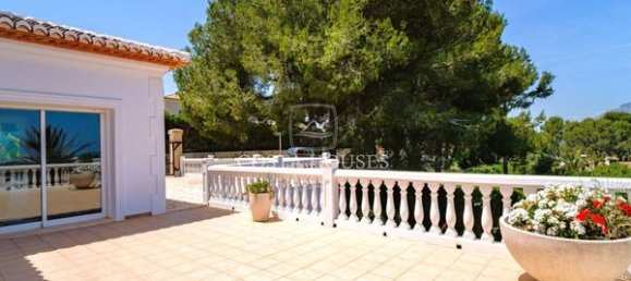 Дом с 4 спальнями в Аликанте, Испания № 32721 37