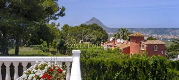 Дом с 4 спальнями в Аликанте, Испания № 32721 2