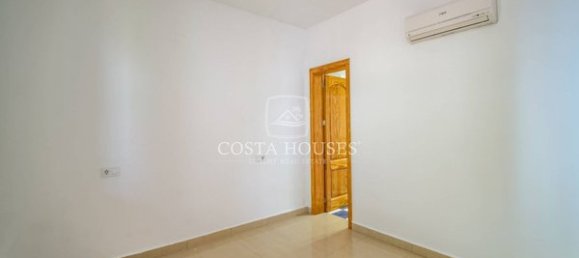 Дом с 4 спальнями в Аликанте, Испания № 32721 21