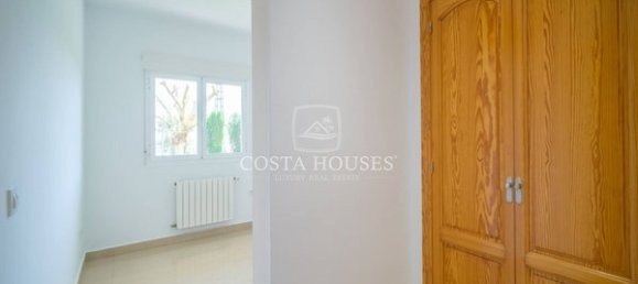 Дом с 4 спальнями в Аликанте, Испания № 32721 26