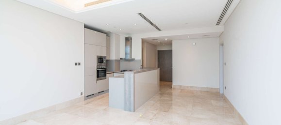 1 bedroom Apartment in Palm Jumeirah, UAE No. 310 2