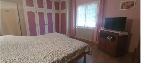 2 bedrooms House in Hirson, France No. 245413 5