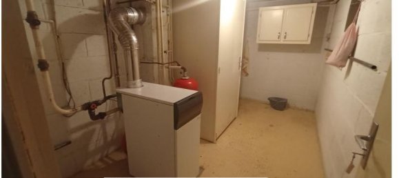 2 bedrooms House in Hirson, France No. 245413 9