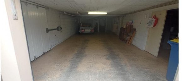 2 bedrooms House in Hirson, France No. 245413 10