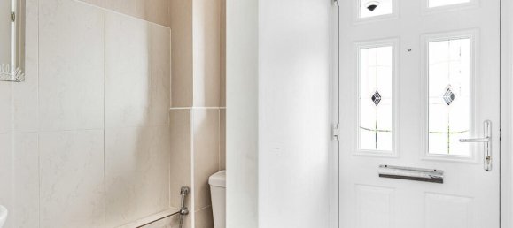 2 Schlafzimmer Haus in Hounslow, United Kingdom, Nr. 8513 15