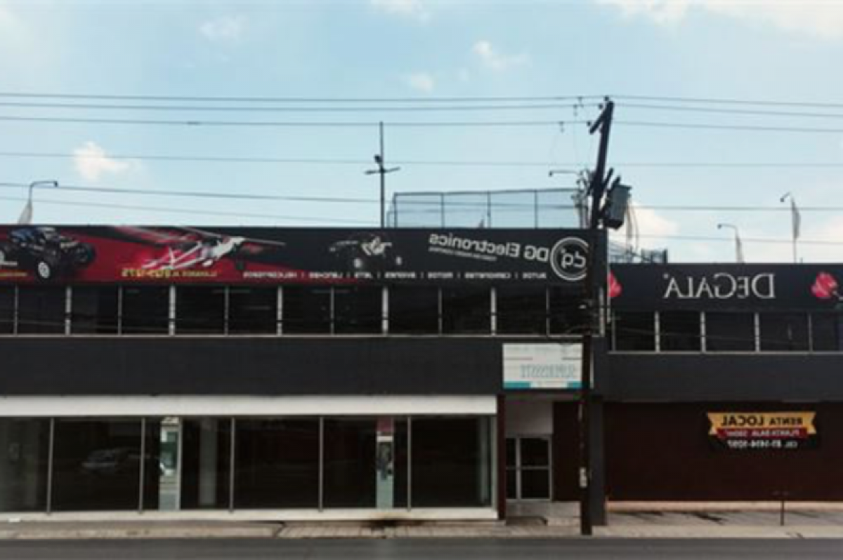 847m² Building in Nuevo Leon, Mexico No. 202018