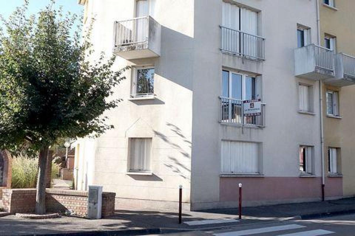 Studio in the Condo in Gaillon, France No. 16450