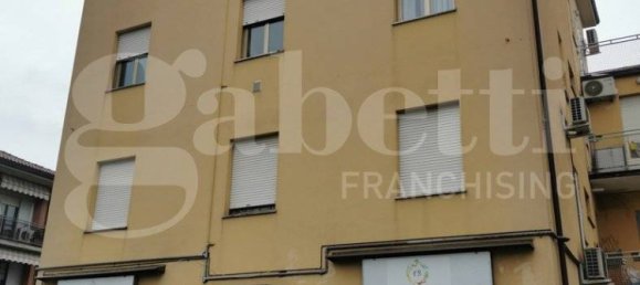 2 rooms Commercial property in Modena, Italy No. 54456 10