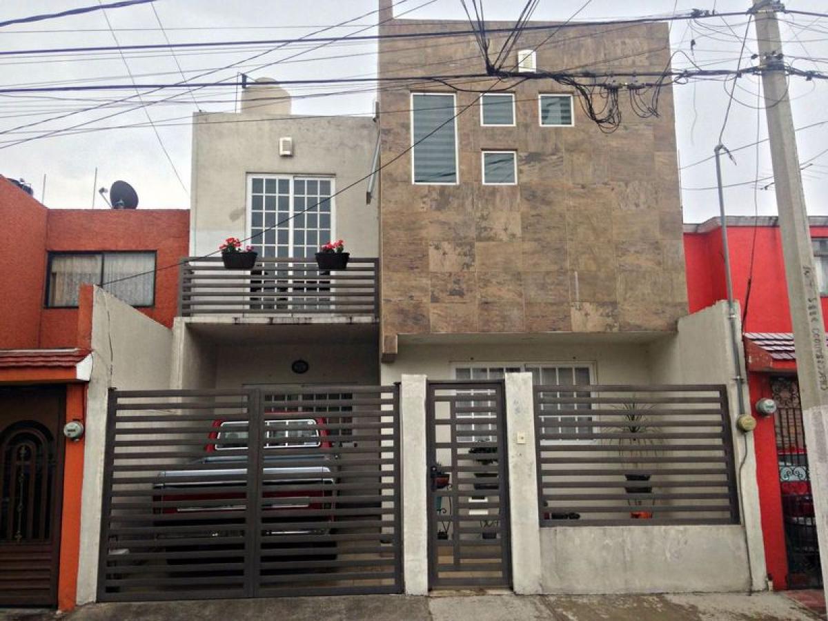 3 bedrooms House in Tlalnepantla, Mexico No. 226590