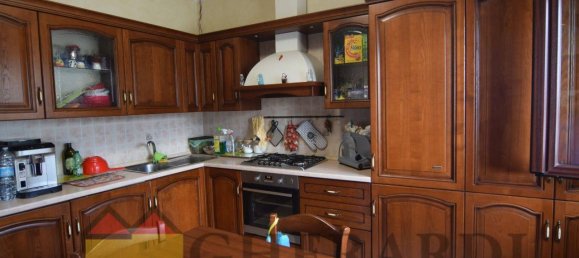 Вилла с 5 комнатами в Вогьера, Италия № 162743 14