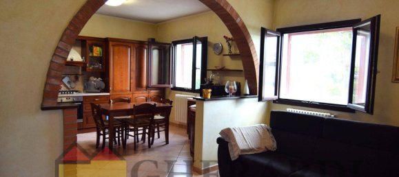 Вилла с 5 комнатами в Вогьера, Италия № 162743 2