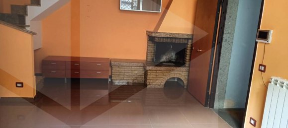 Квартира с 2 комнатами в Чампино, Италия № 23115 6