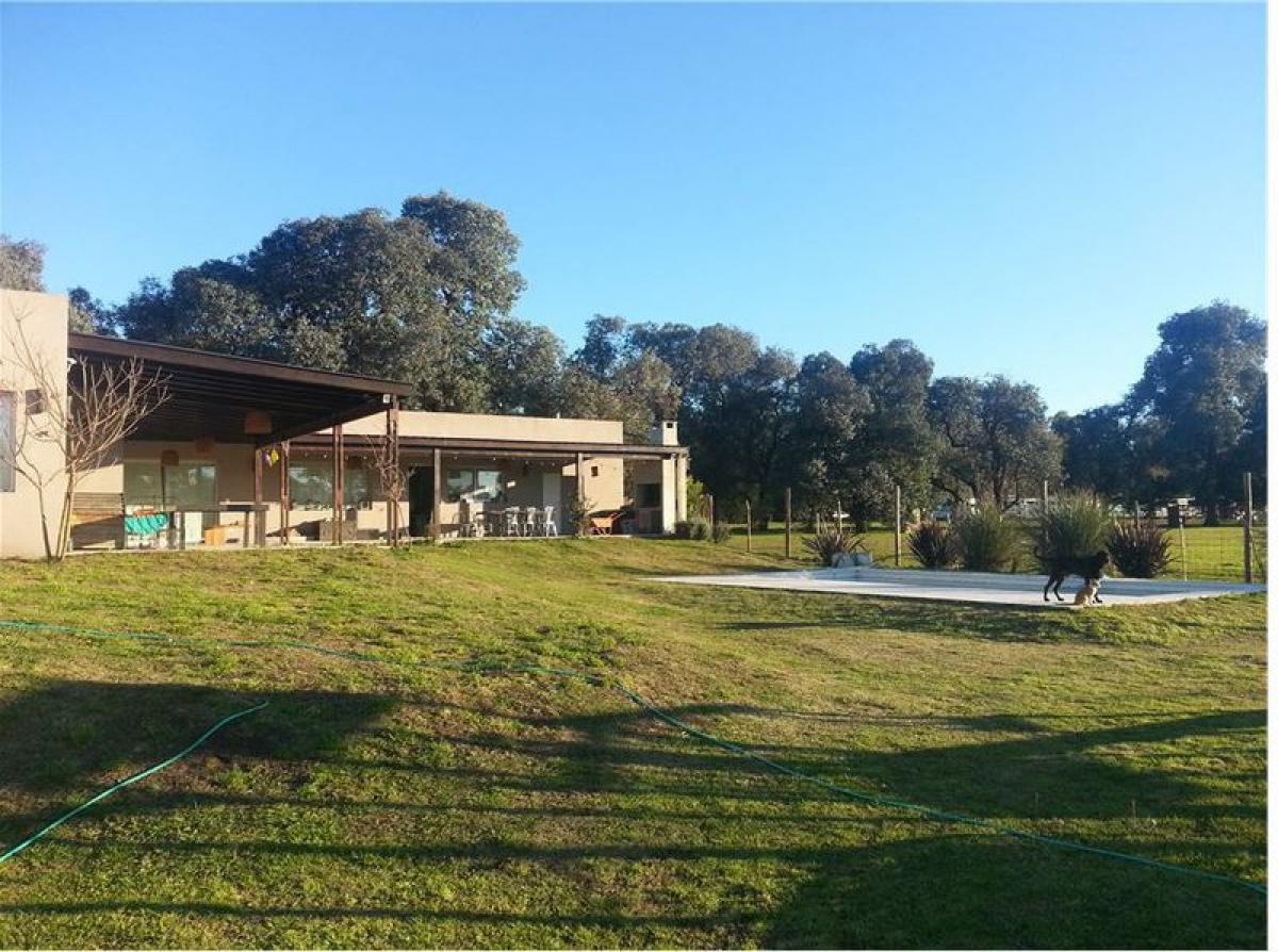 3 bedrooms House in Pilar, Argentina No. 57148