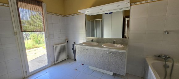 2 bedrooms House in Pezenas, France No. 309051 8