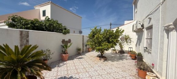 3 Schlafzimmer Villa in Elda, Spain, Nr. 176066 6